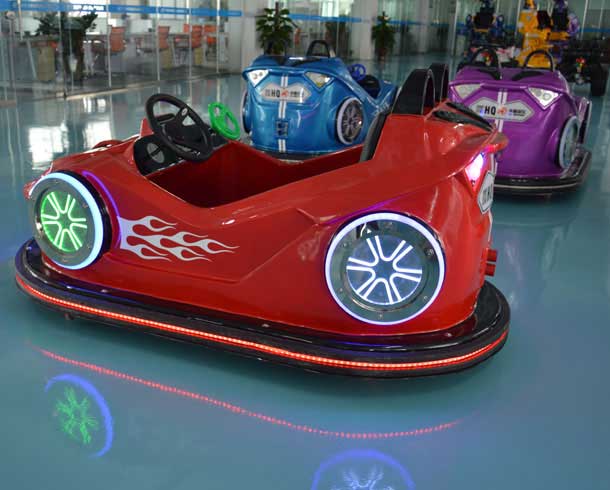 雙人電瓶車(chē)碰碰車(chē)